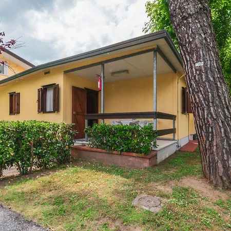 Apuano キャンプ場 マリーナ・ディ・マッサ