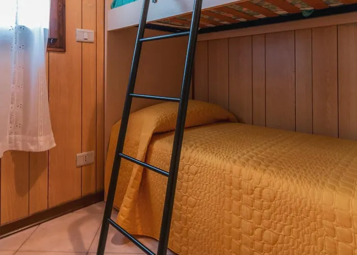 Apuano マリーナ・ディ・マッサ