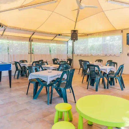 Apuano مارينا دي ماسا