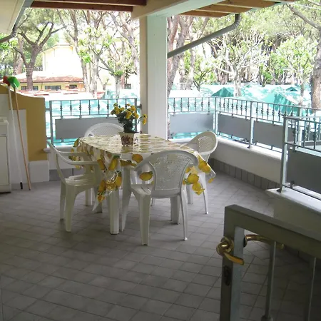 Apuano Kamp alanı *